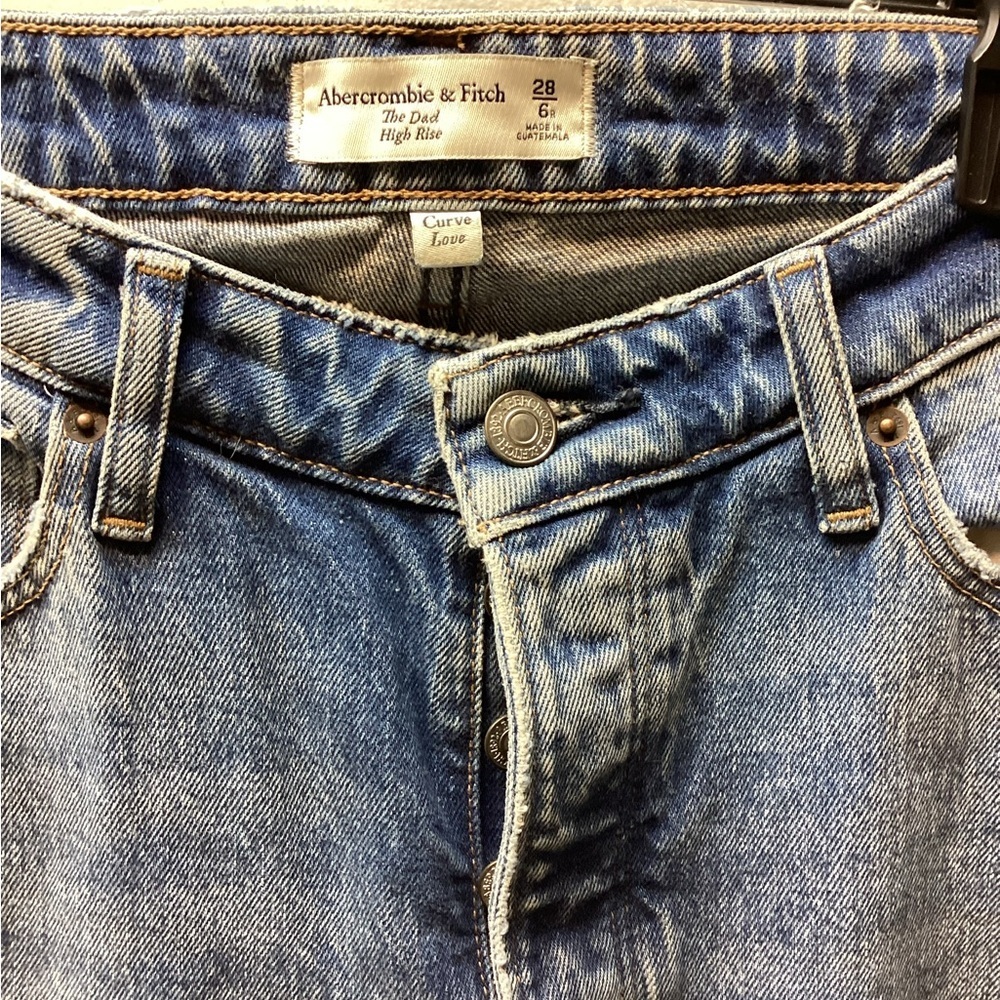 Abercrombie & Fitch The Dad Curve Love High Rise Jeans - Picture 3 of 3